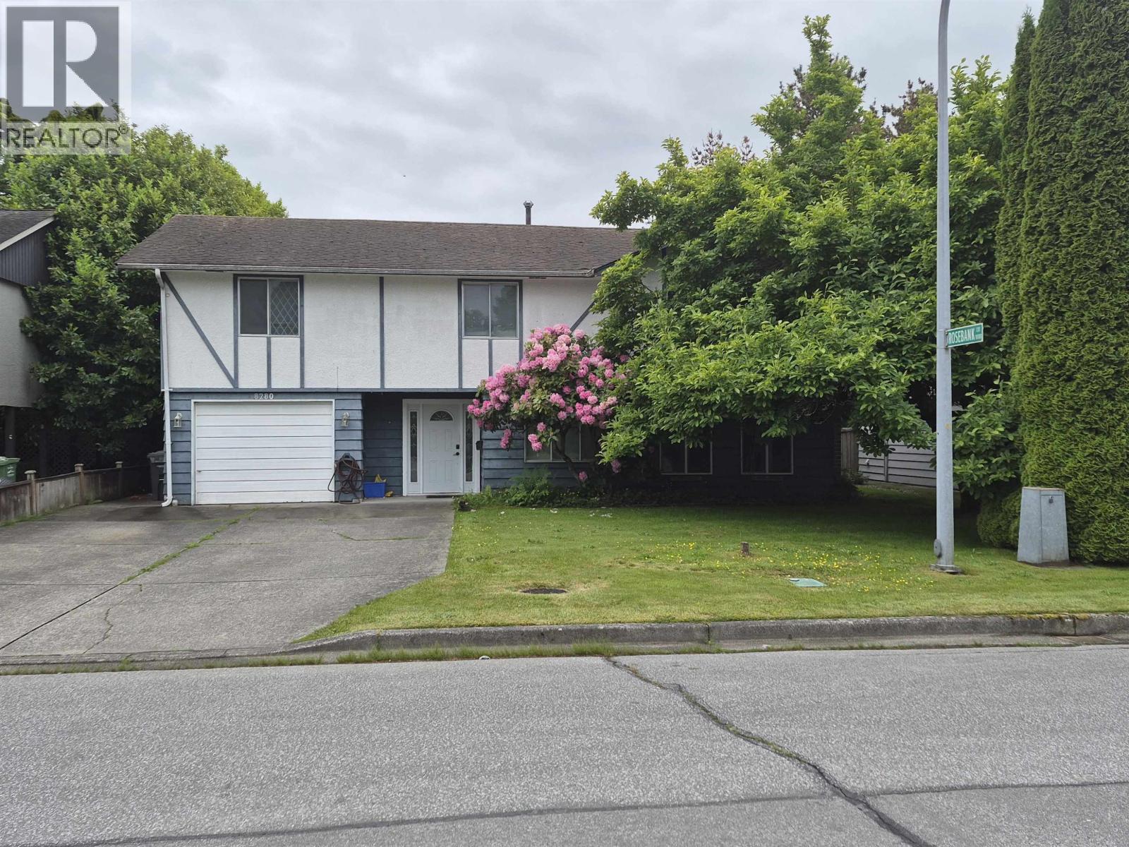 8280 ROSEBANK CRESCENT