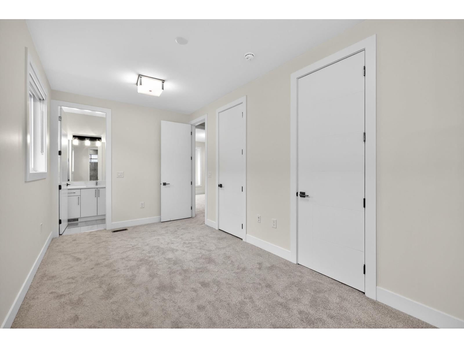 17126 1 Avenue Property Photo 14
