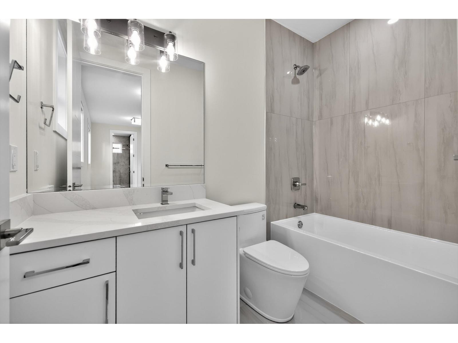17126 1 Avenue Property Photo 22