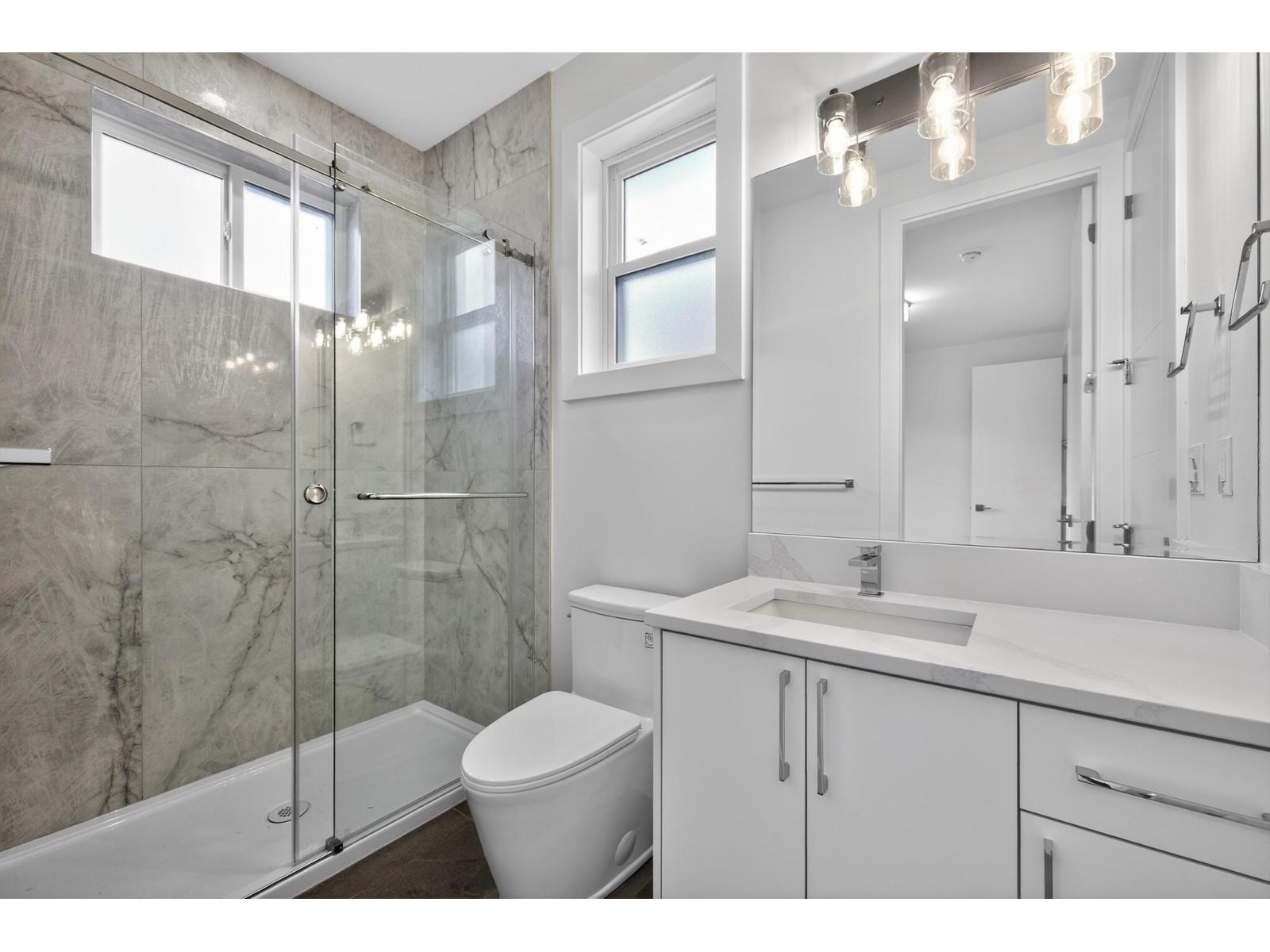 17126 1 Avenue Property Photo 23