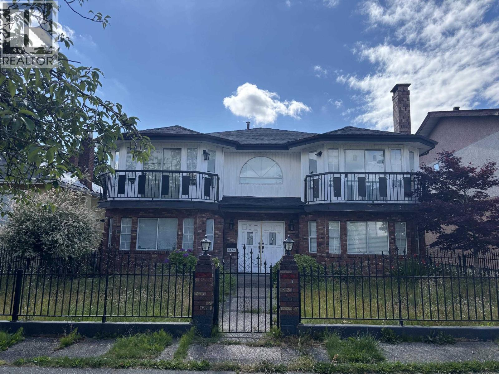 6425 ONTARIO STREET Property Photo 1