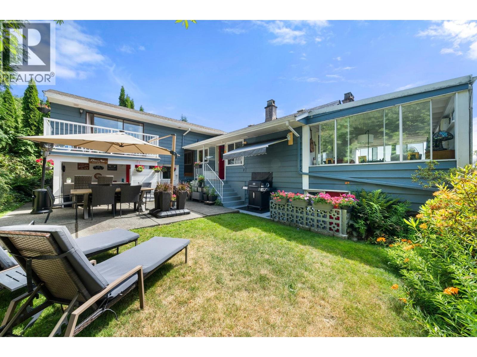 674 Blueridge Avenue Property Photo 1
