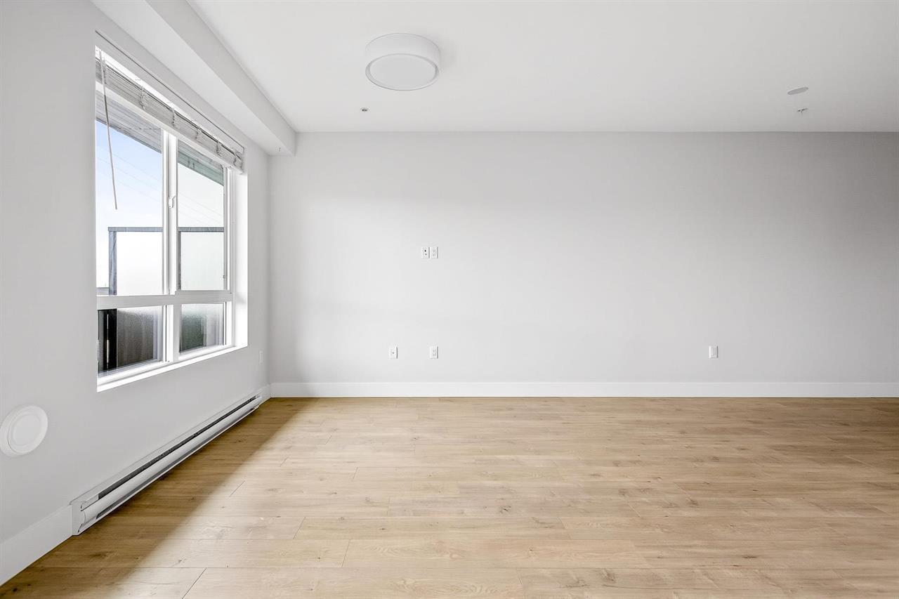 214 20061 Fraser Highway Property Photo 18