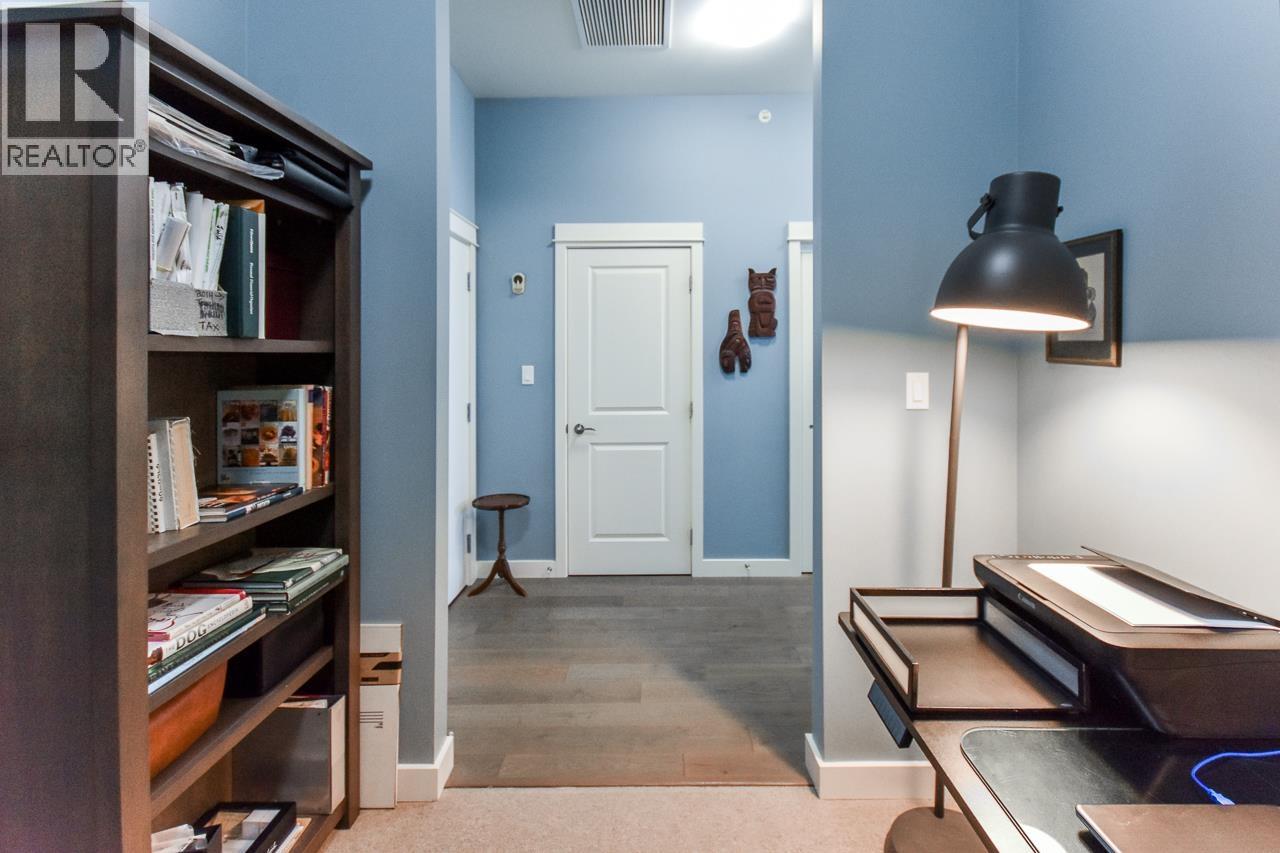 409 4977 Springs Boulevard Property Photo 6