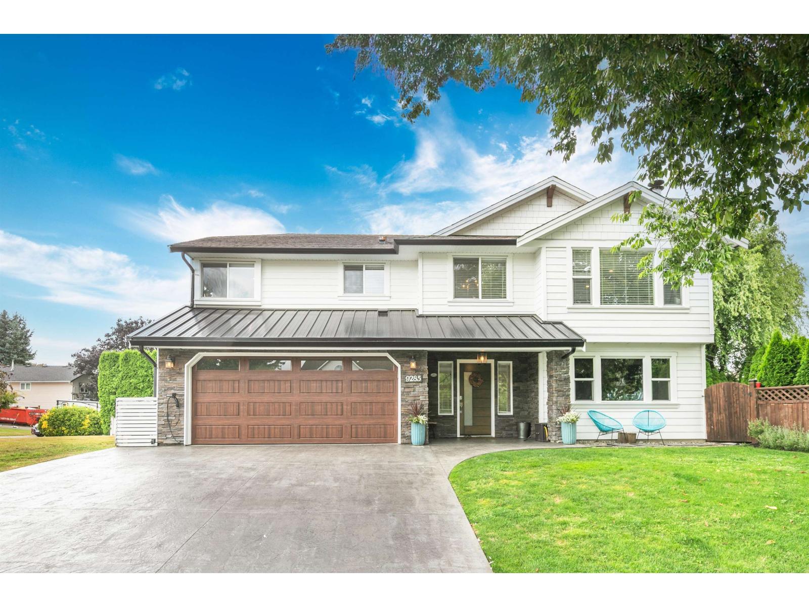 9285 211 STREET Property Photo 1