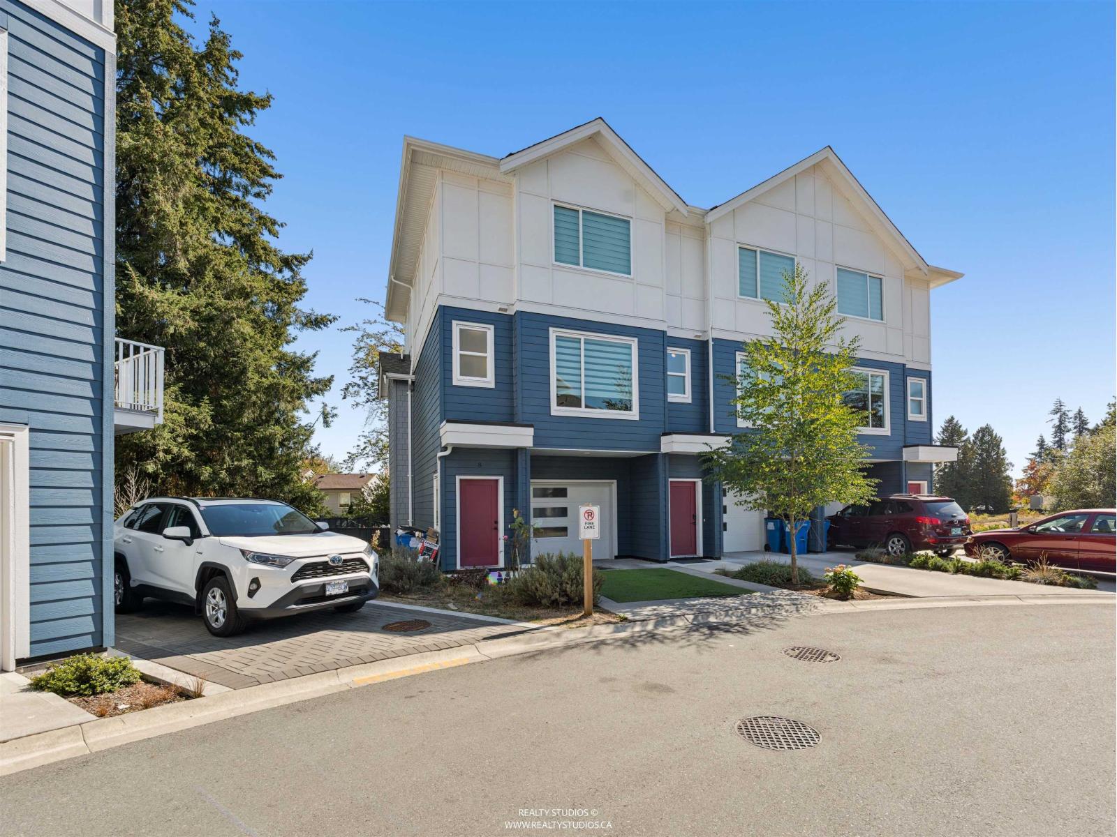 8 19330 FAIRWAY DRIVE