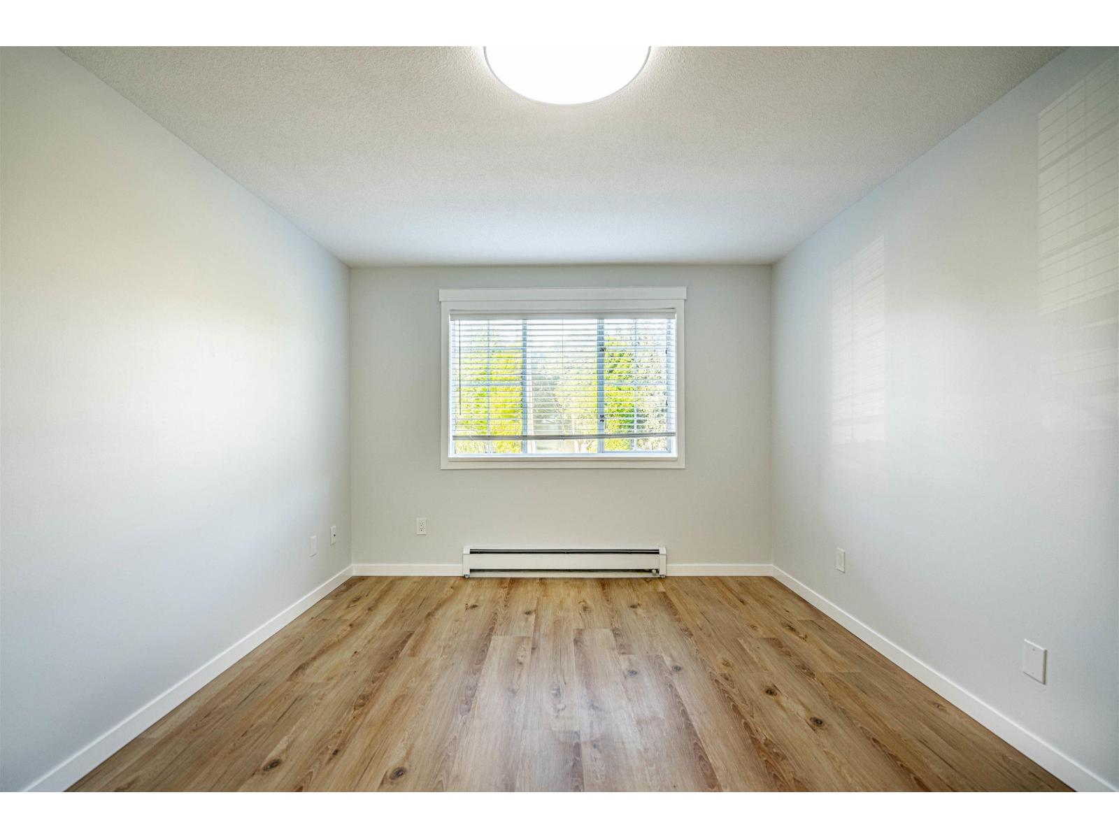211 1450 Merklin Street Property Photo 17
