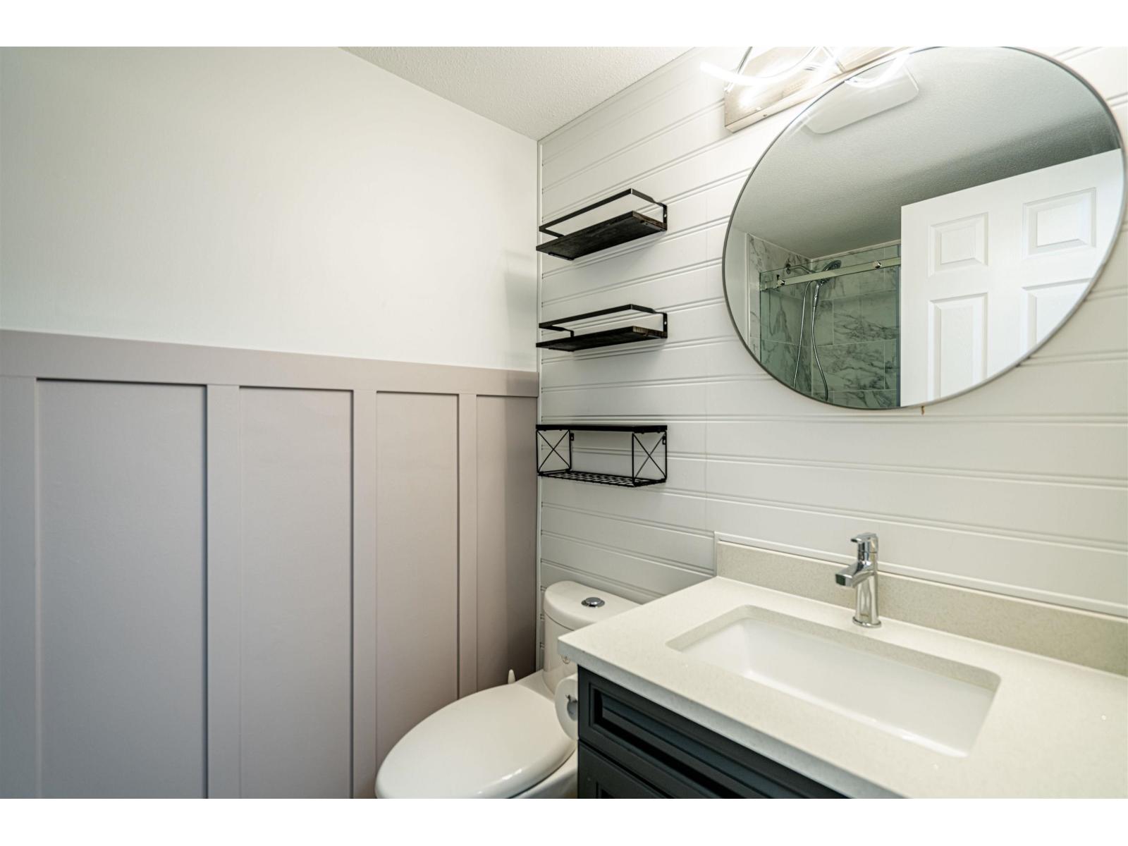211 1450 Merklin Street Property Photo 19