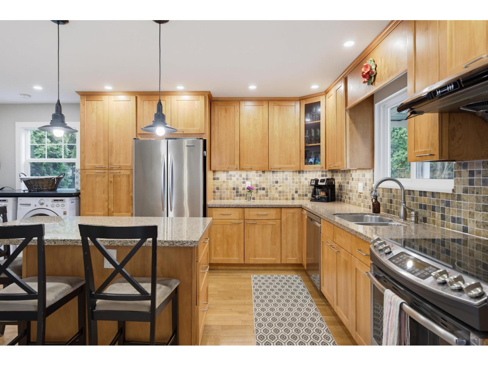 19978 50a Avenue Property Photo 10