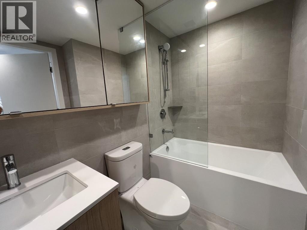 409 2135 Springer Avenue Property Photo 6