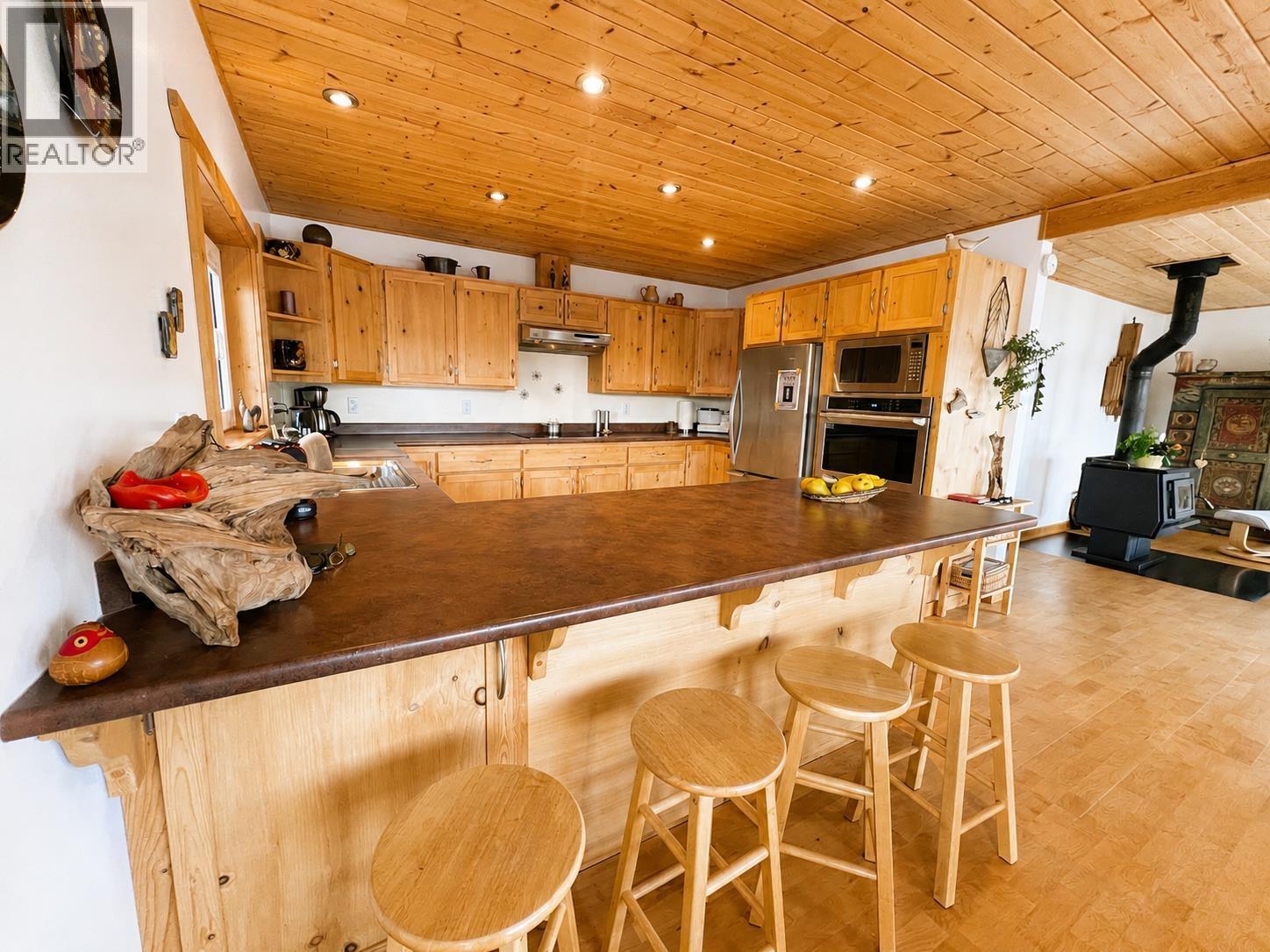 1371 Francois Lake Road Property Photo 10