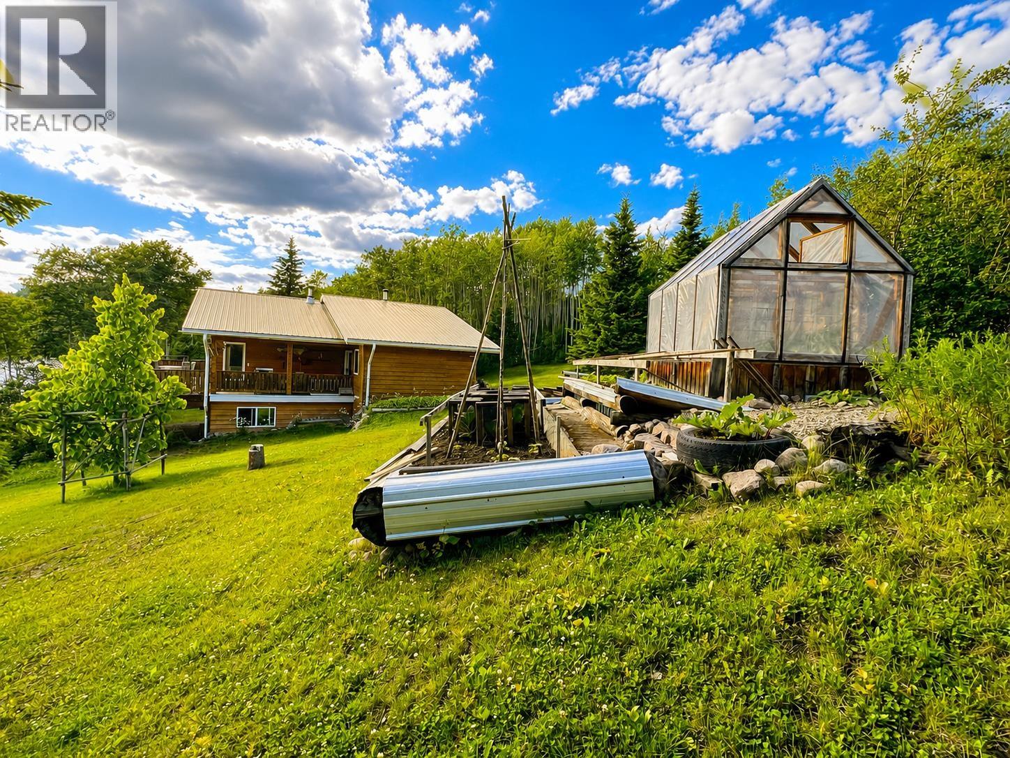 1371 Francois Lake Road Property Photo 25