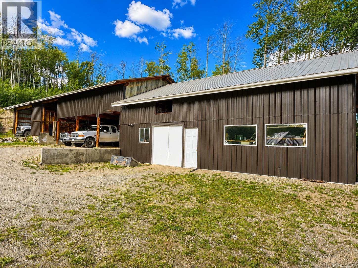 1371 Francois Lake Road Property Photo 28