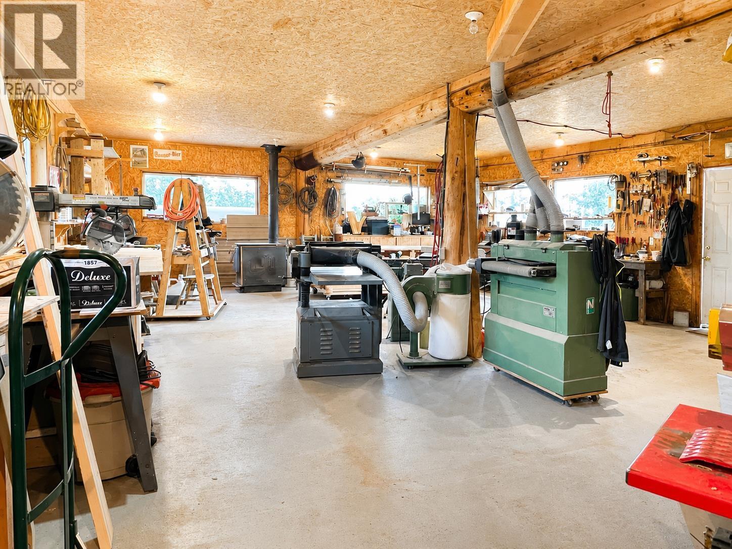 1371 Francois Lake Road Property Photo 29