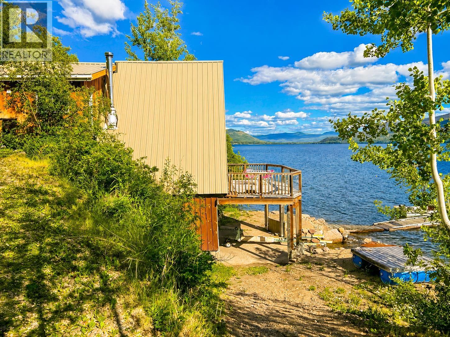 1371 Francois Lake Road Property Photo 32