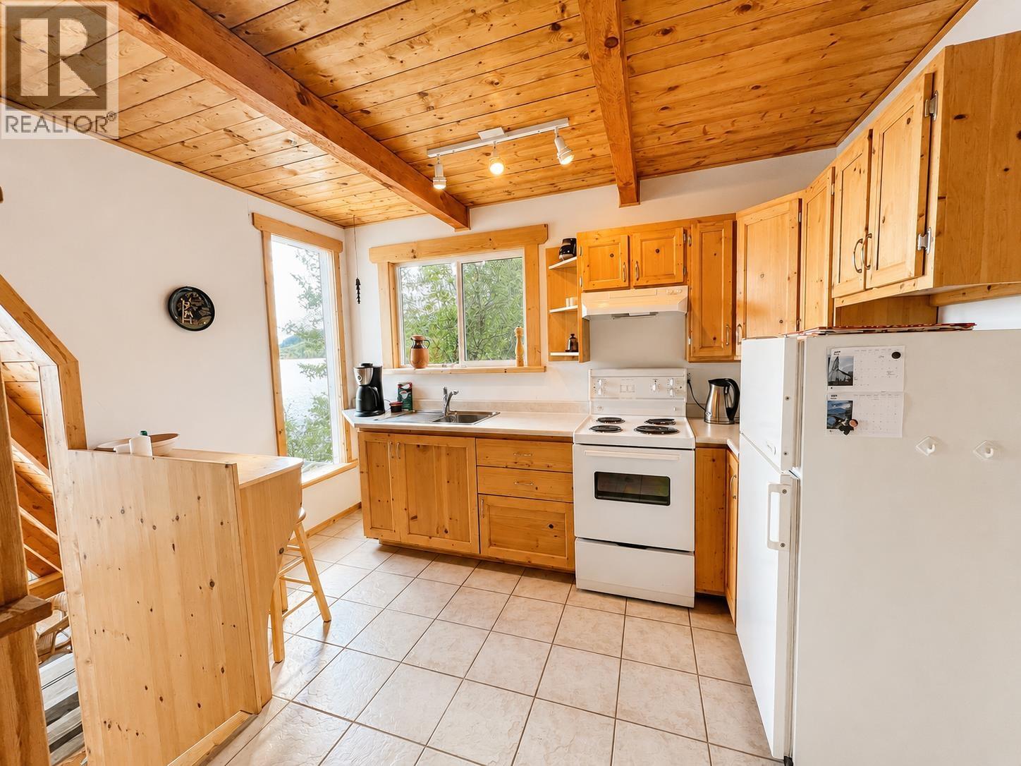 1371 Francois Lake Road Property Photo 34