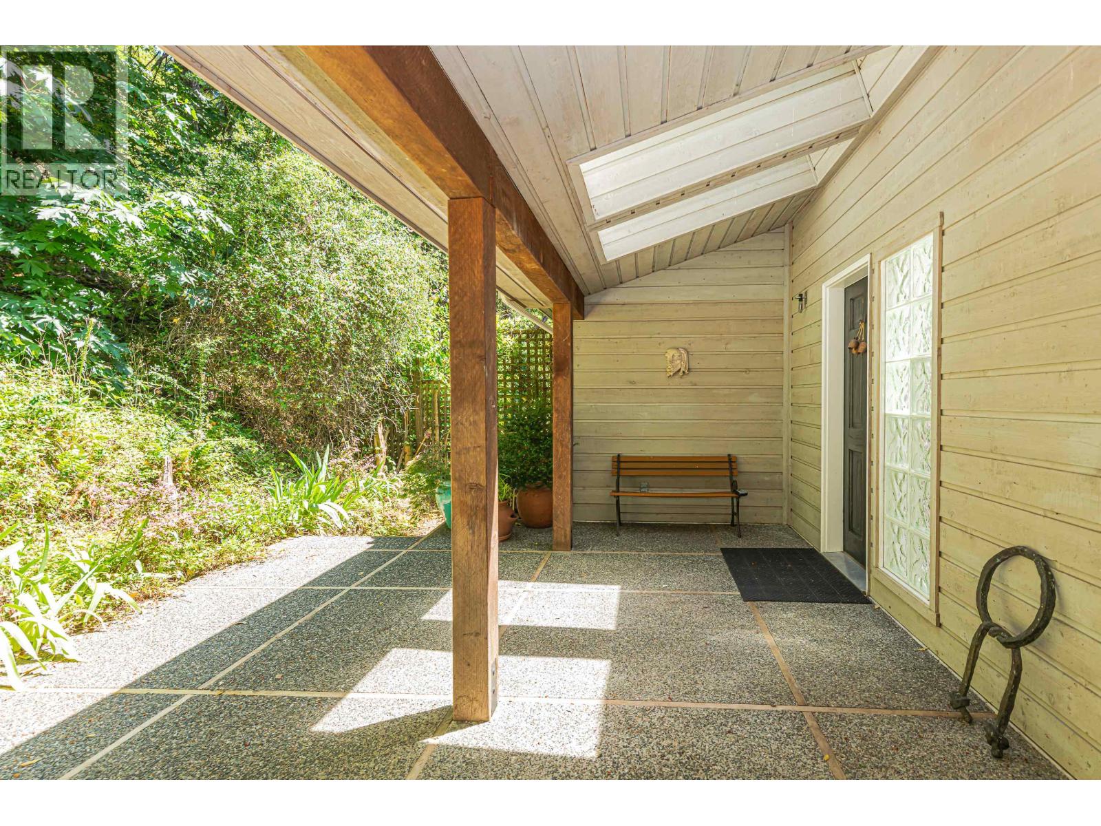 351 ELIZABETH DRIVE Property Photo 1