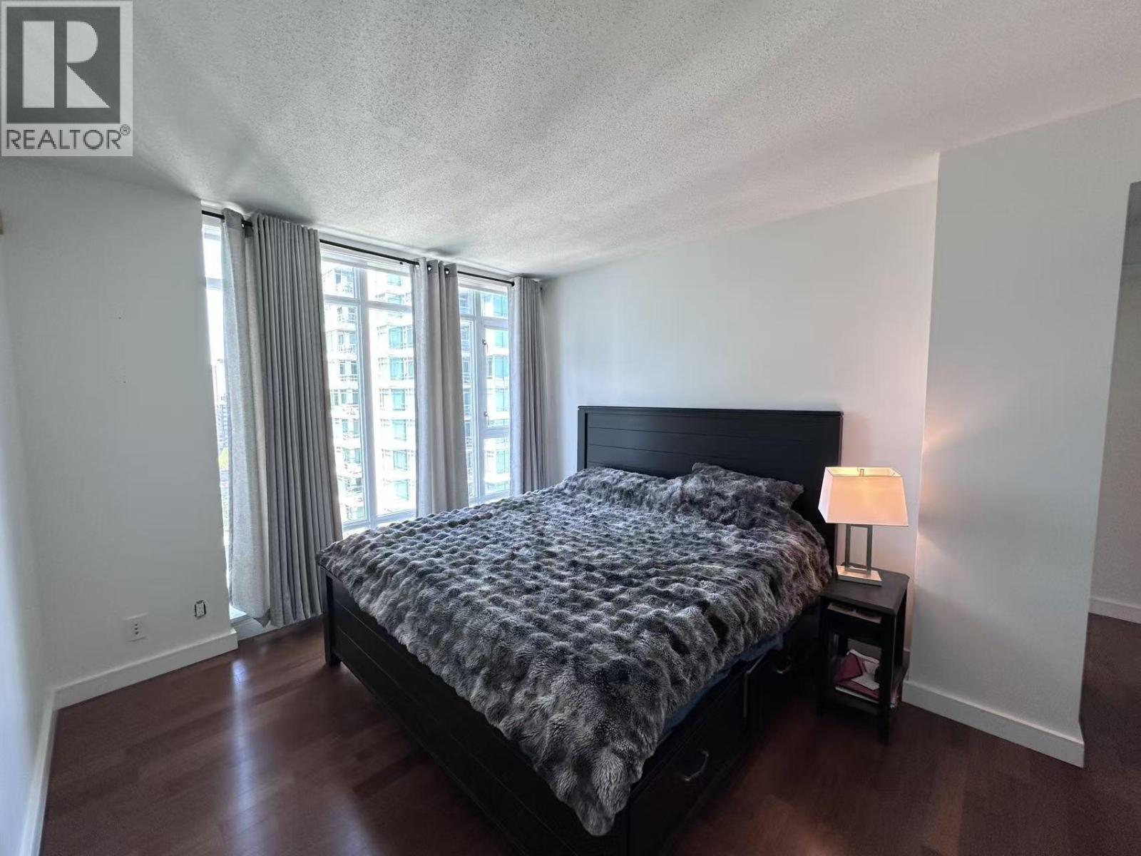 1904 1616 Bayshore Drive Property Photo 8