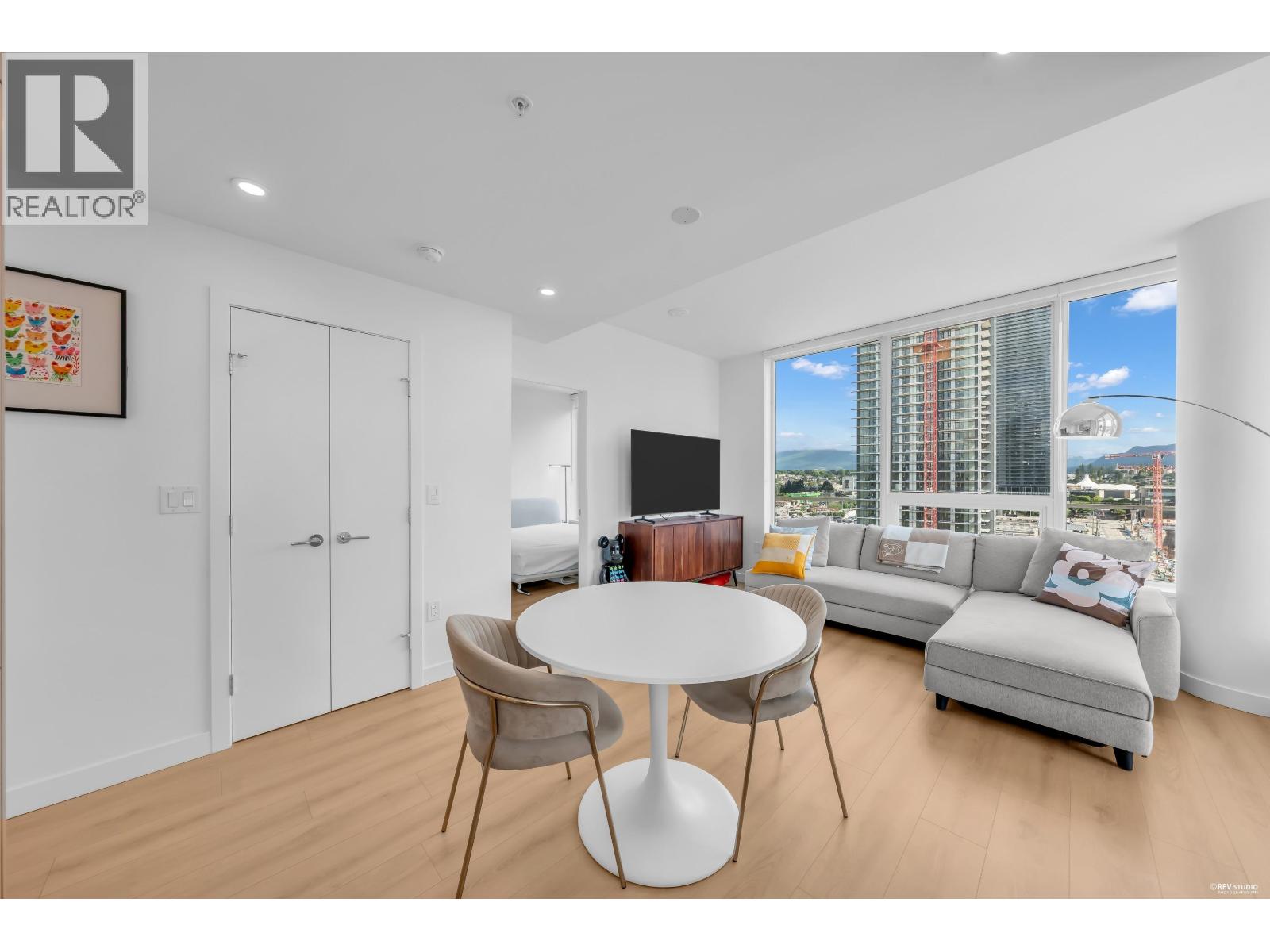 1701 2425 Alpha Avenue Property Photo 8