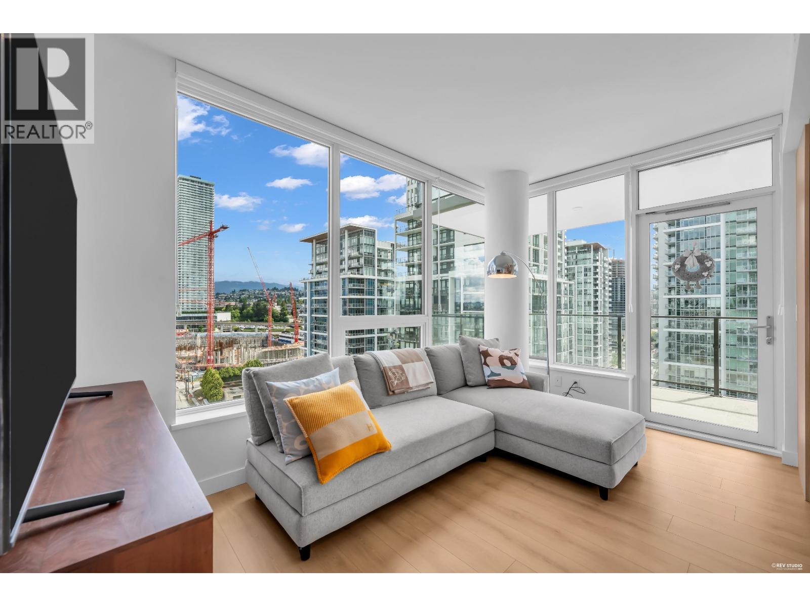 1701 2425 Alpha Avenue Property Photo 10