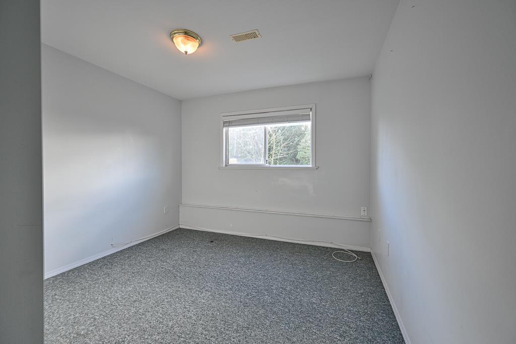 32948 10 Avenue Property Photo 31