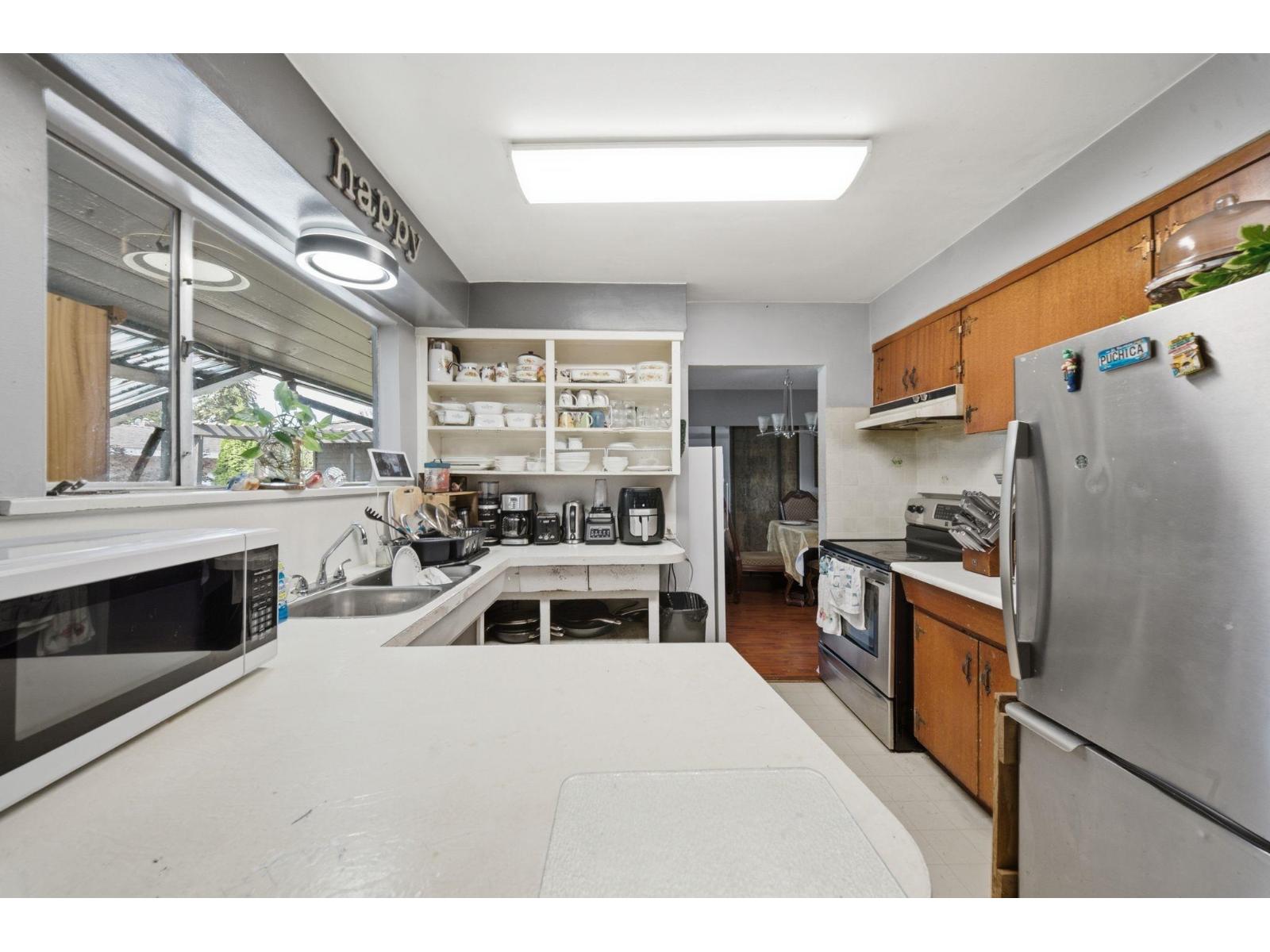 12222 100 Avenue Property Photo 12