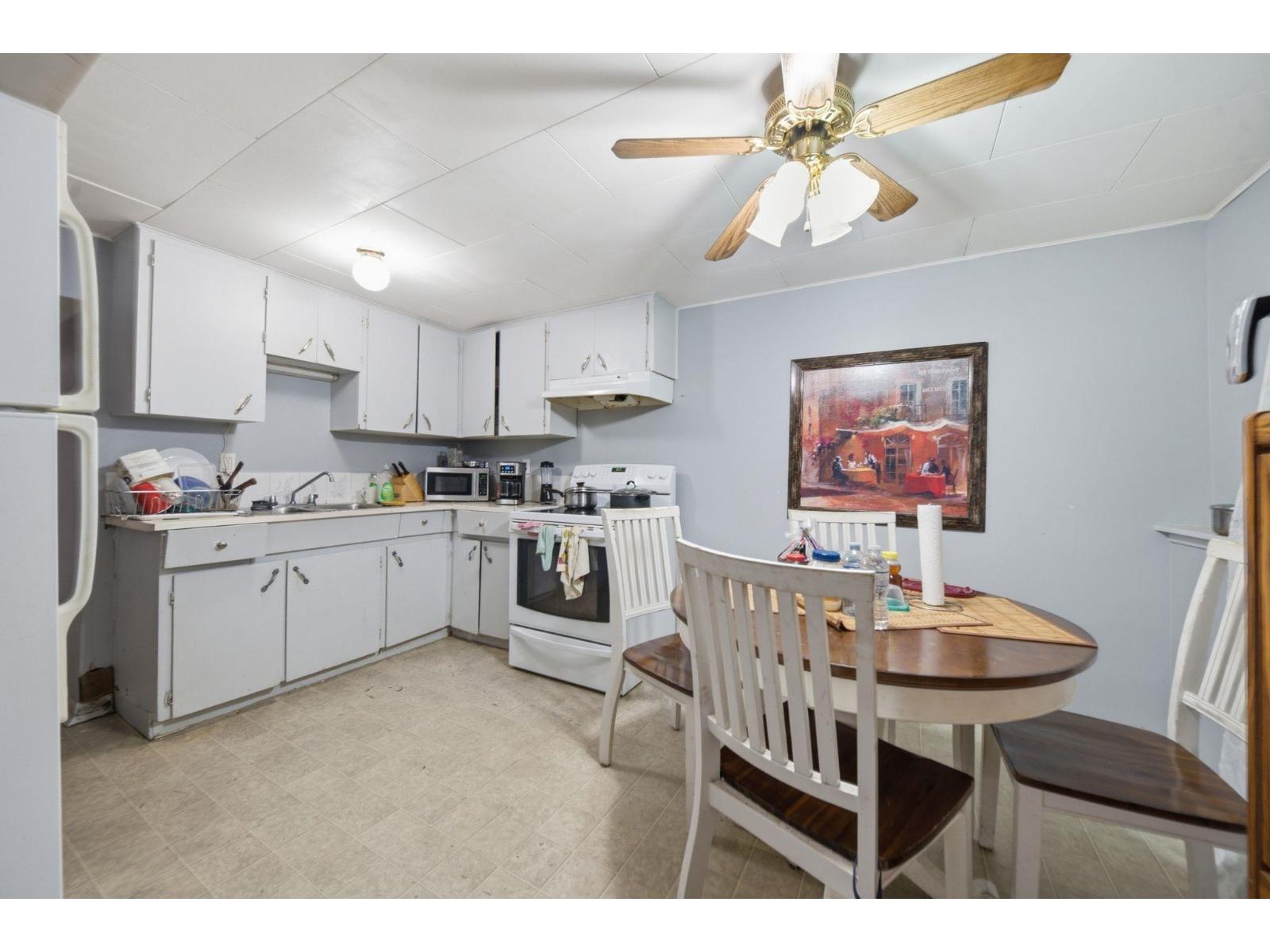 12222 100 Avenue Property Photo 25