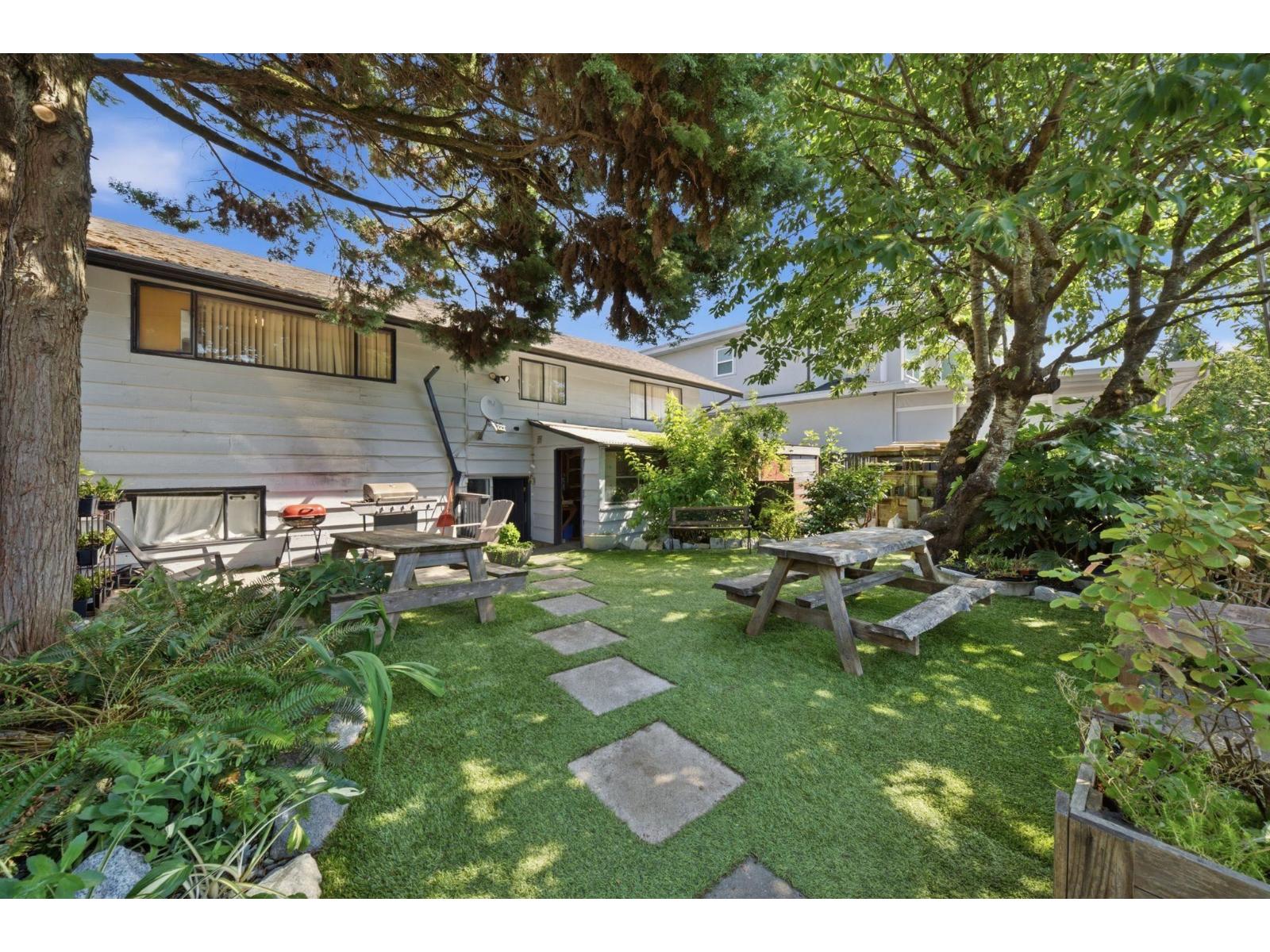 12222 100 Avenue Property Photo 33