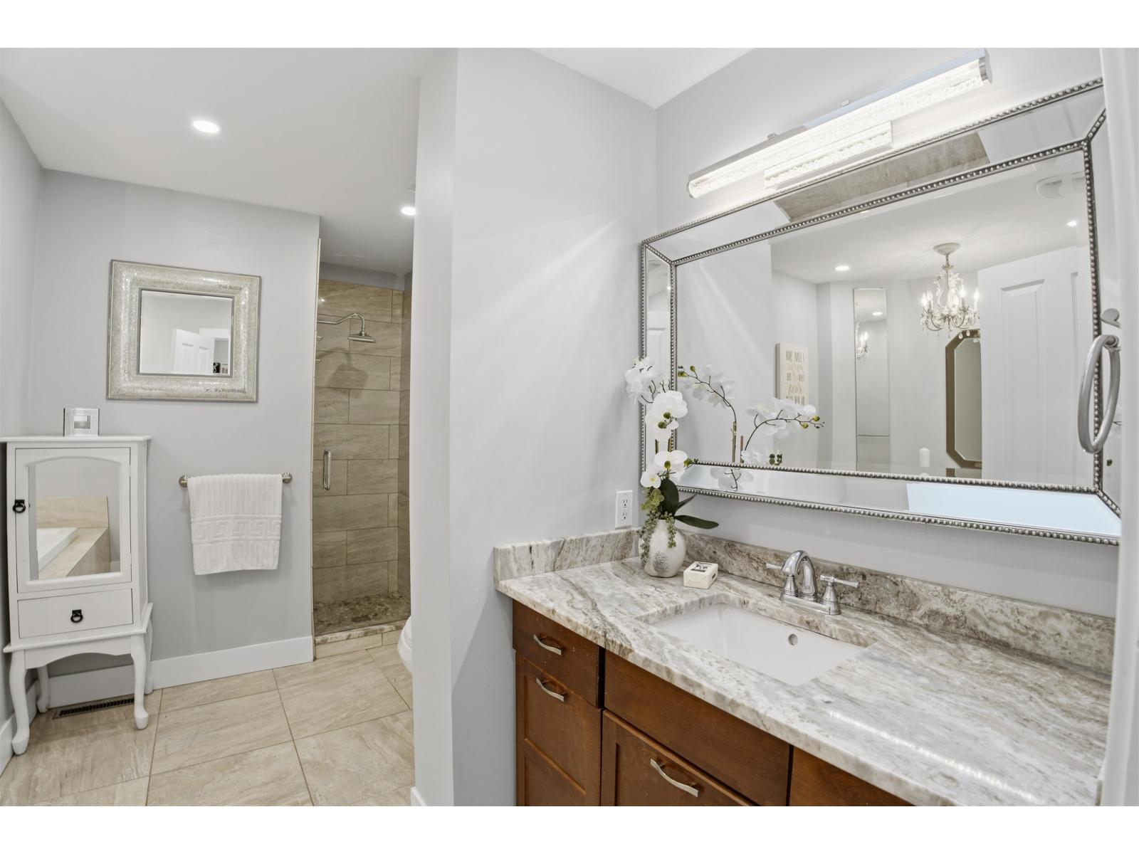 12891 Southridge Drive Property Photo 14