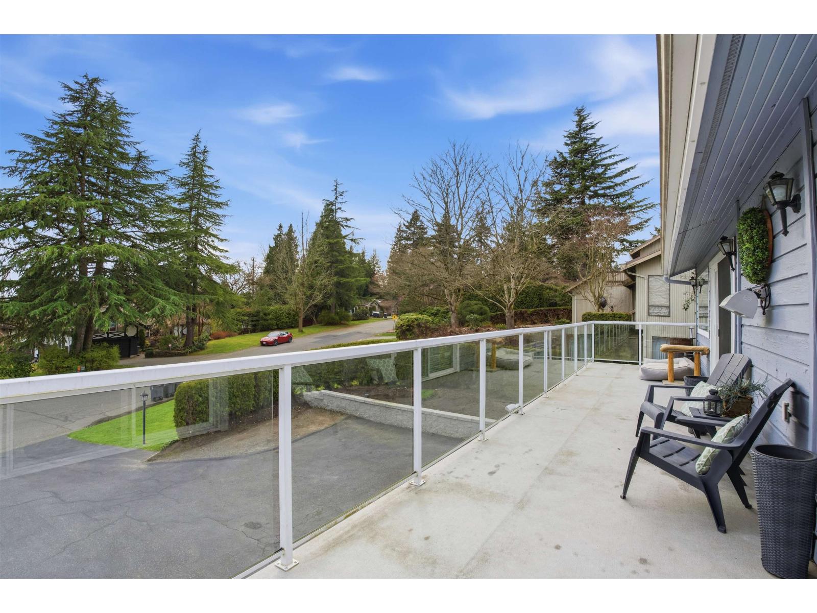 12891 Southridge Drive Property Photo 15