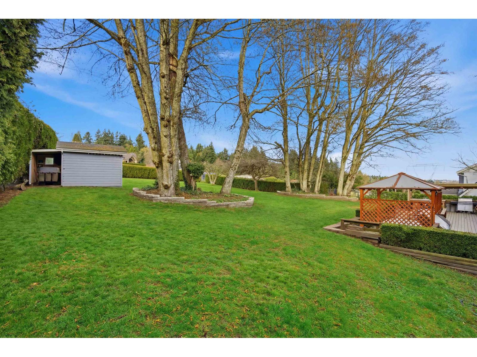 12891 Southridge Drive Property Photo 17
