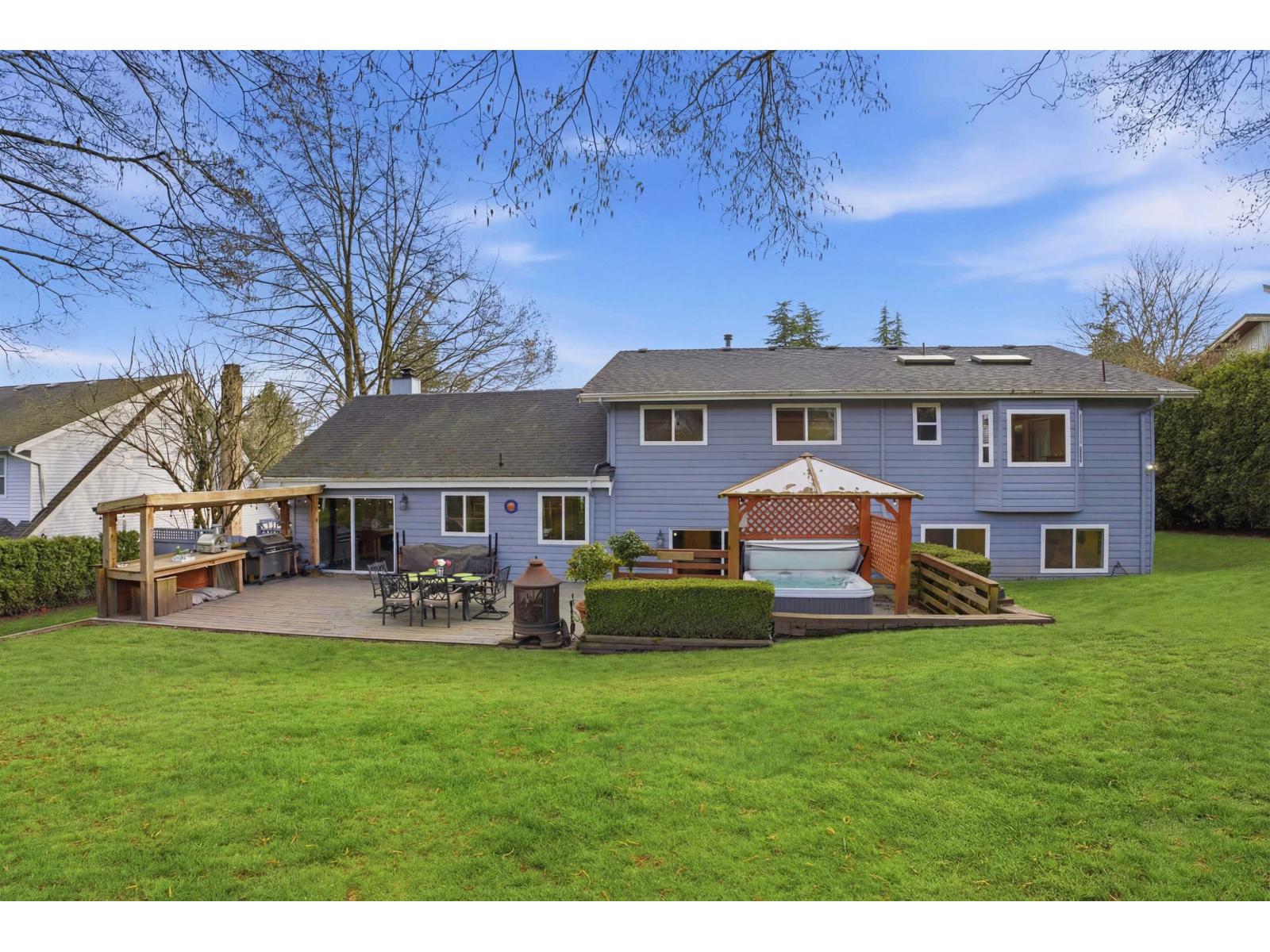 12891 Southridge Drive Property Photo 19