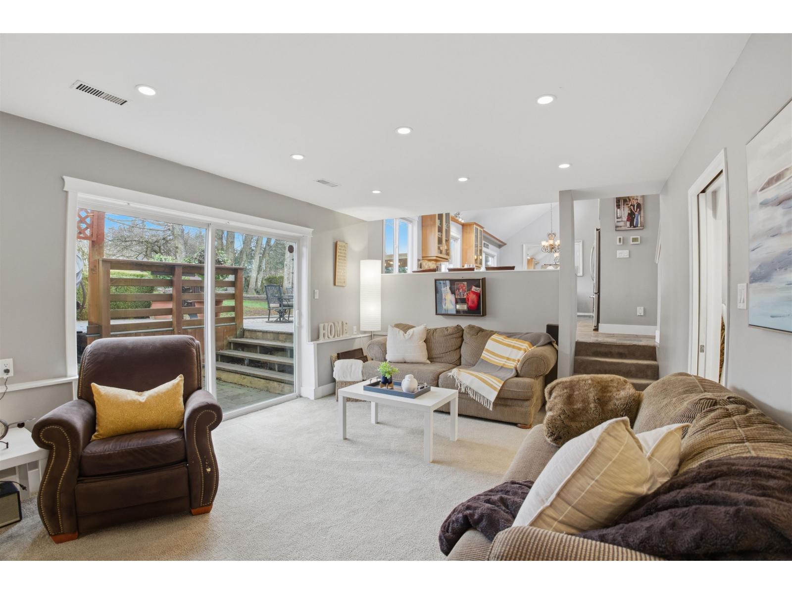 12891 Southridge Drive Property Photo 29