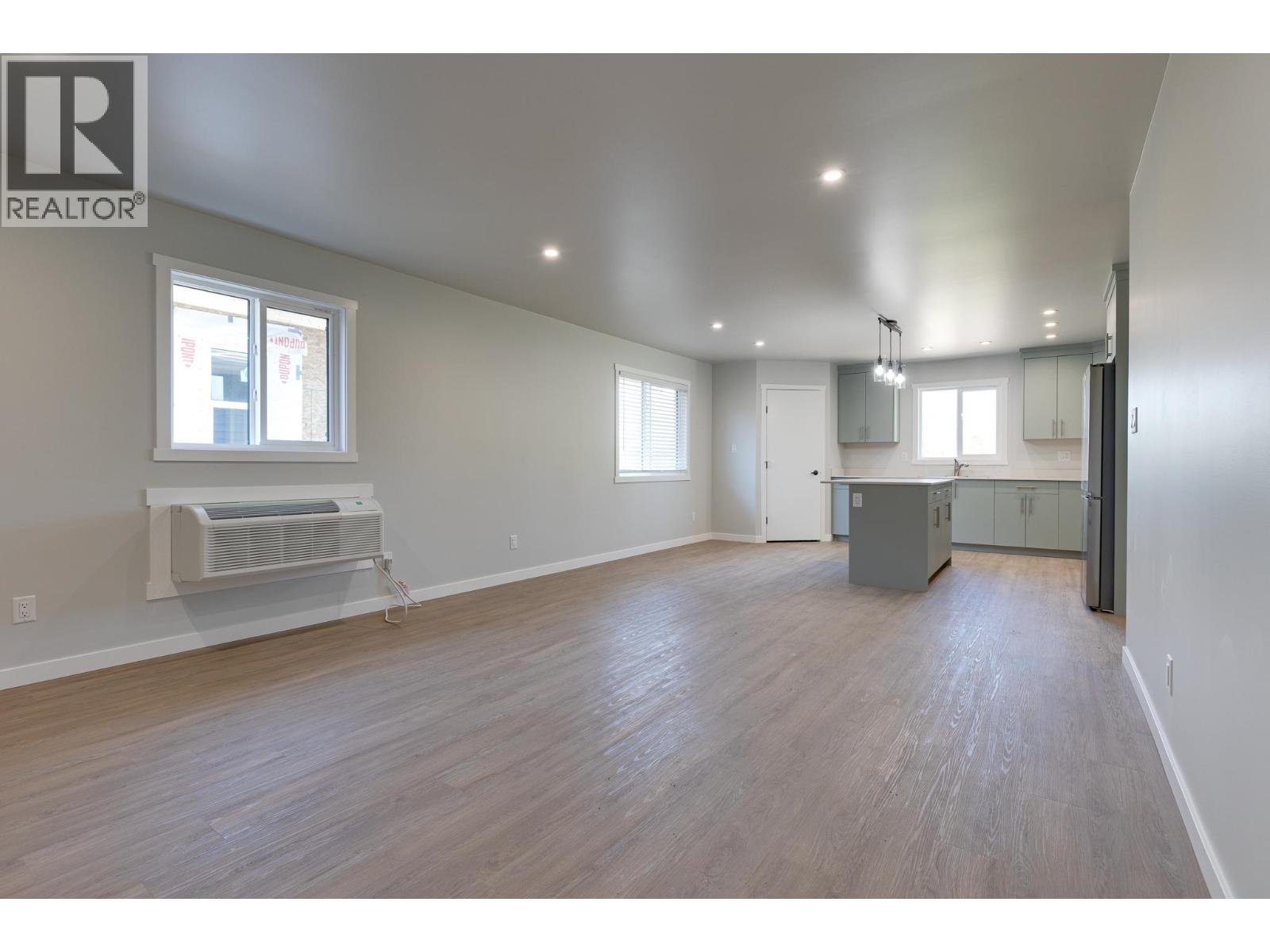 1193 N Blackburn Road Property Photo 3