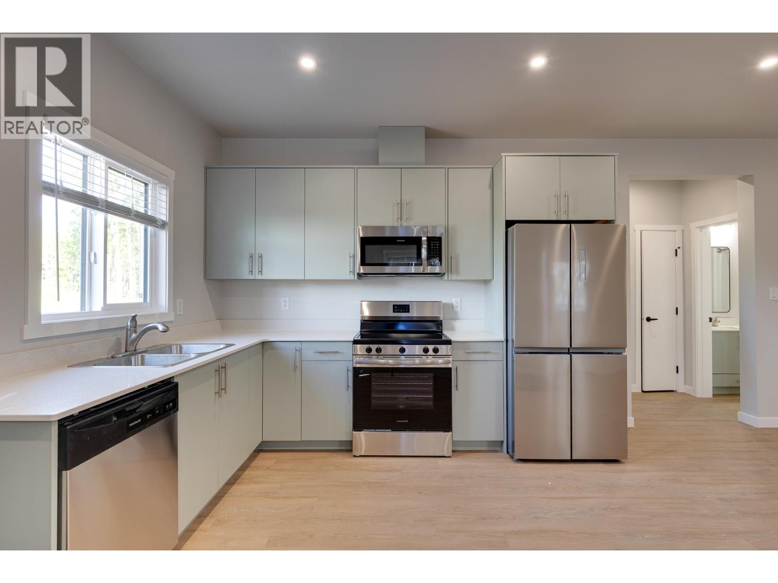 1193 N Blackburn Road Property Photo 14