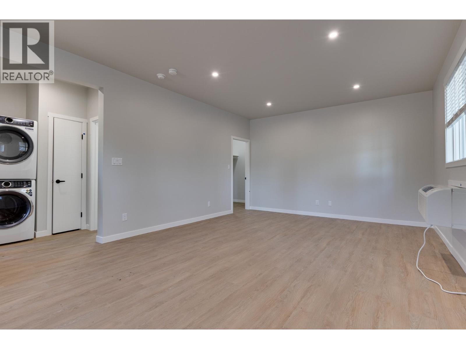 1193 N Blackburn Road Property Photo 15