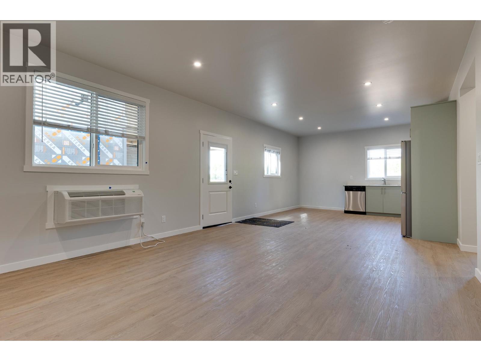 1193 N Blackburn Road Property Photo 16