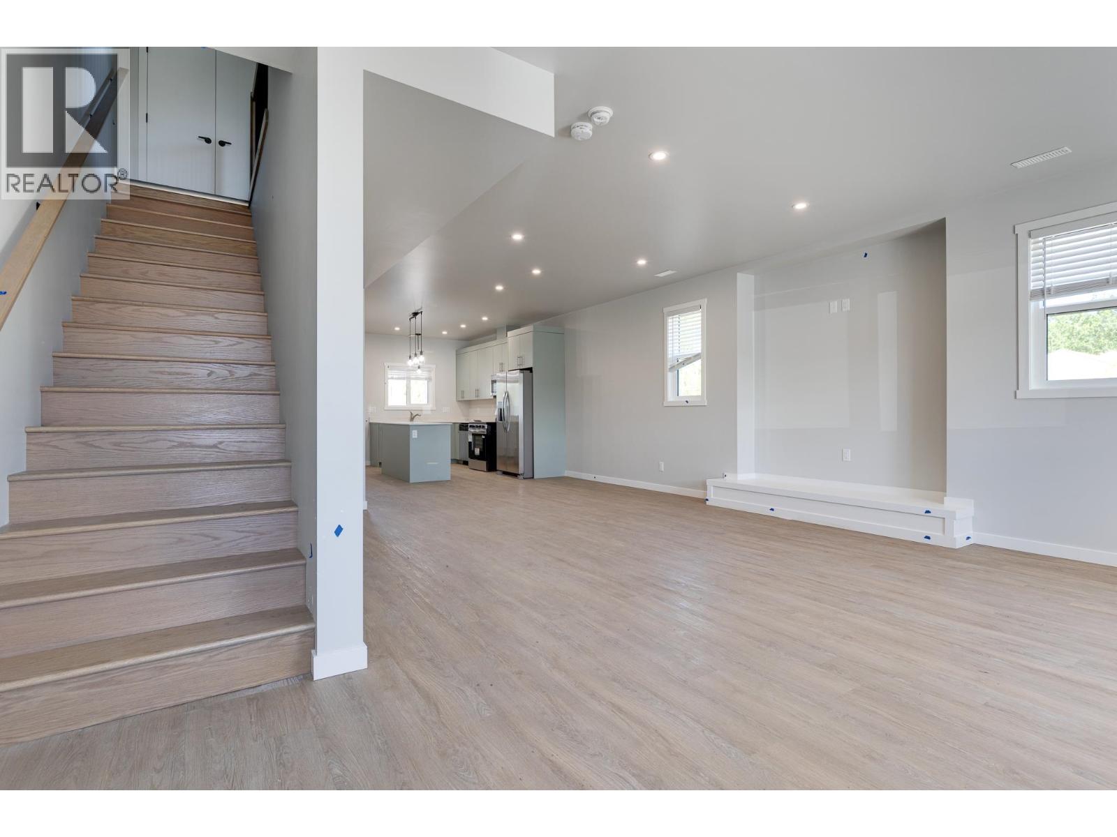 1197 N Blackburn Road Property Photo 3