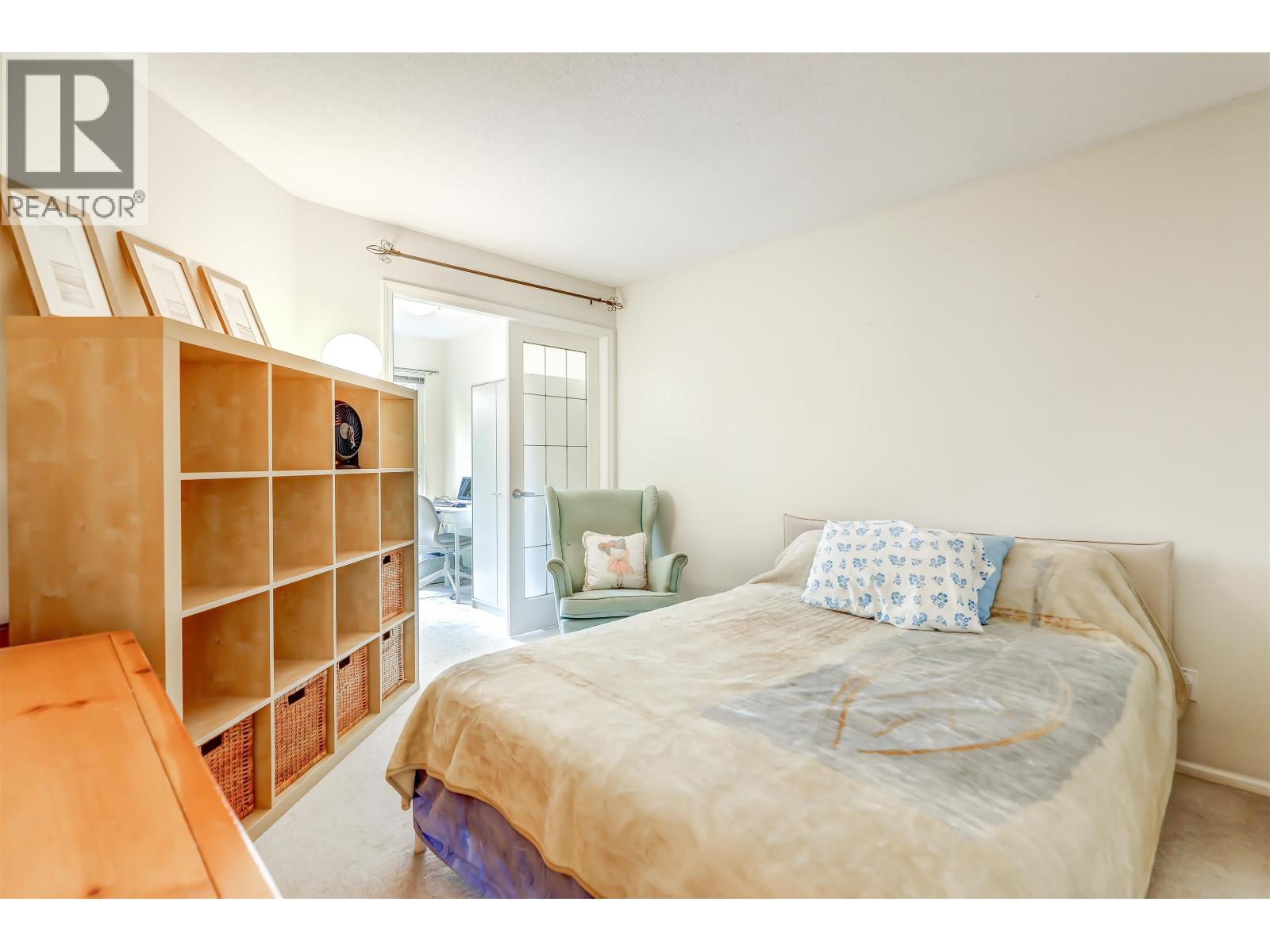 208 1150 E 29th Street Property Photo 17