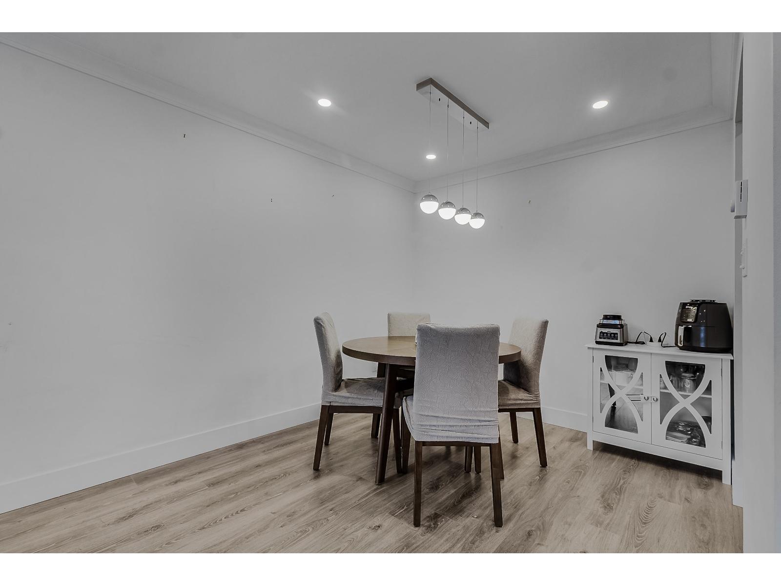 209 13947 72 Avenue Property Photo 9