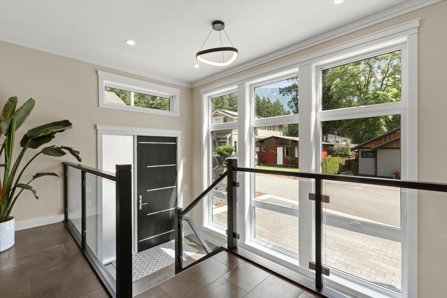 413 Maple Street Property Photo 3