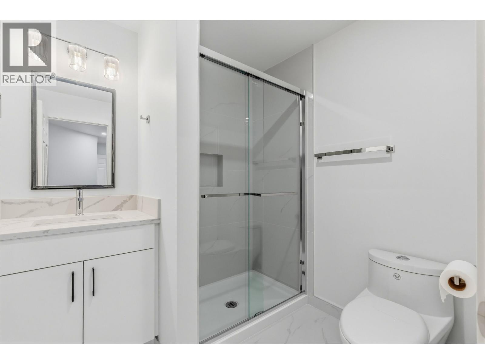 1761 E 57th Avenue Property Photo 20