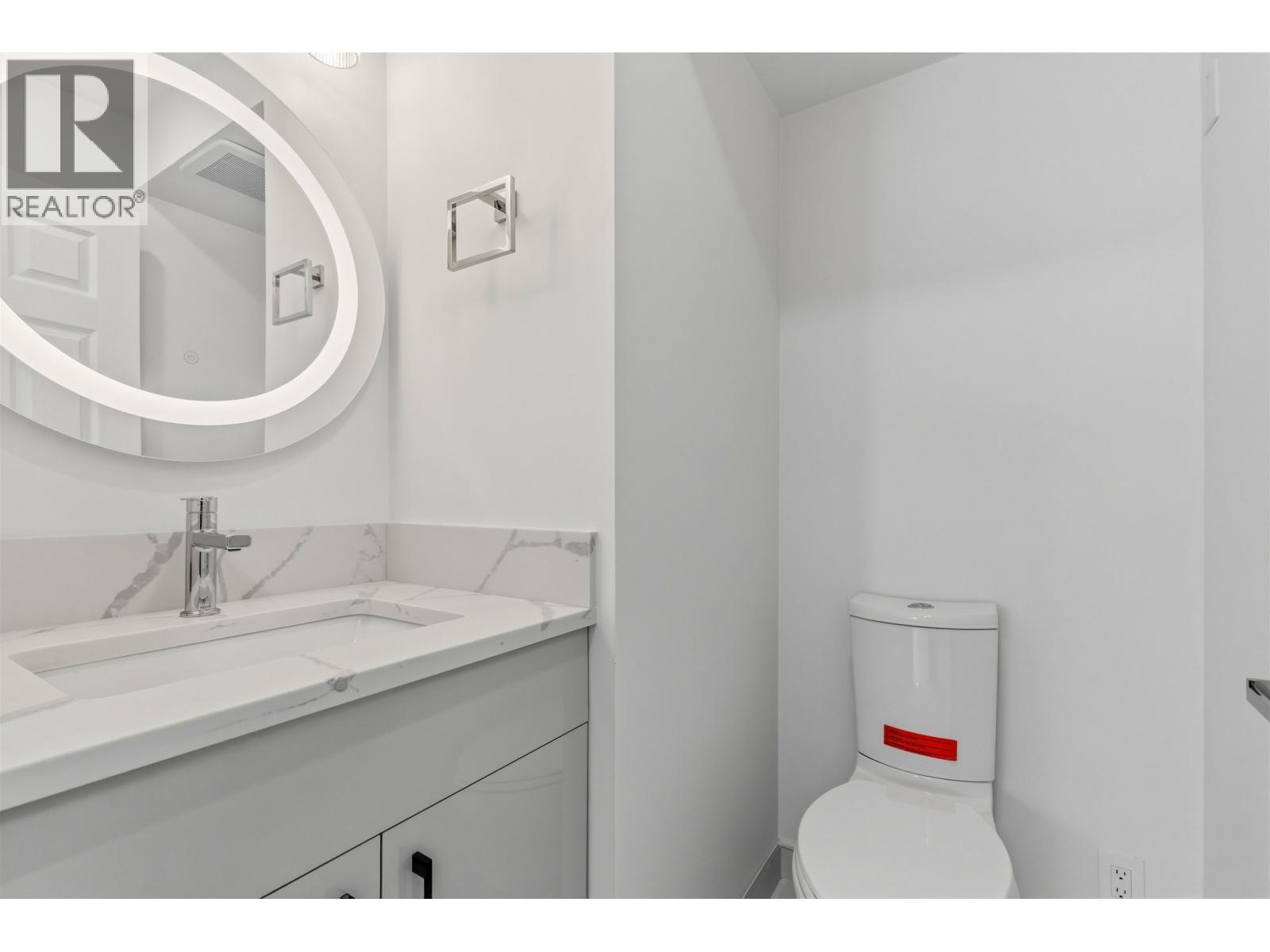 1761 E 57th Avenue Property Photo 27