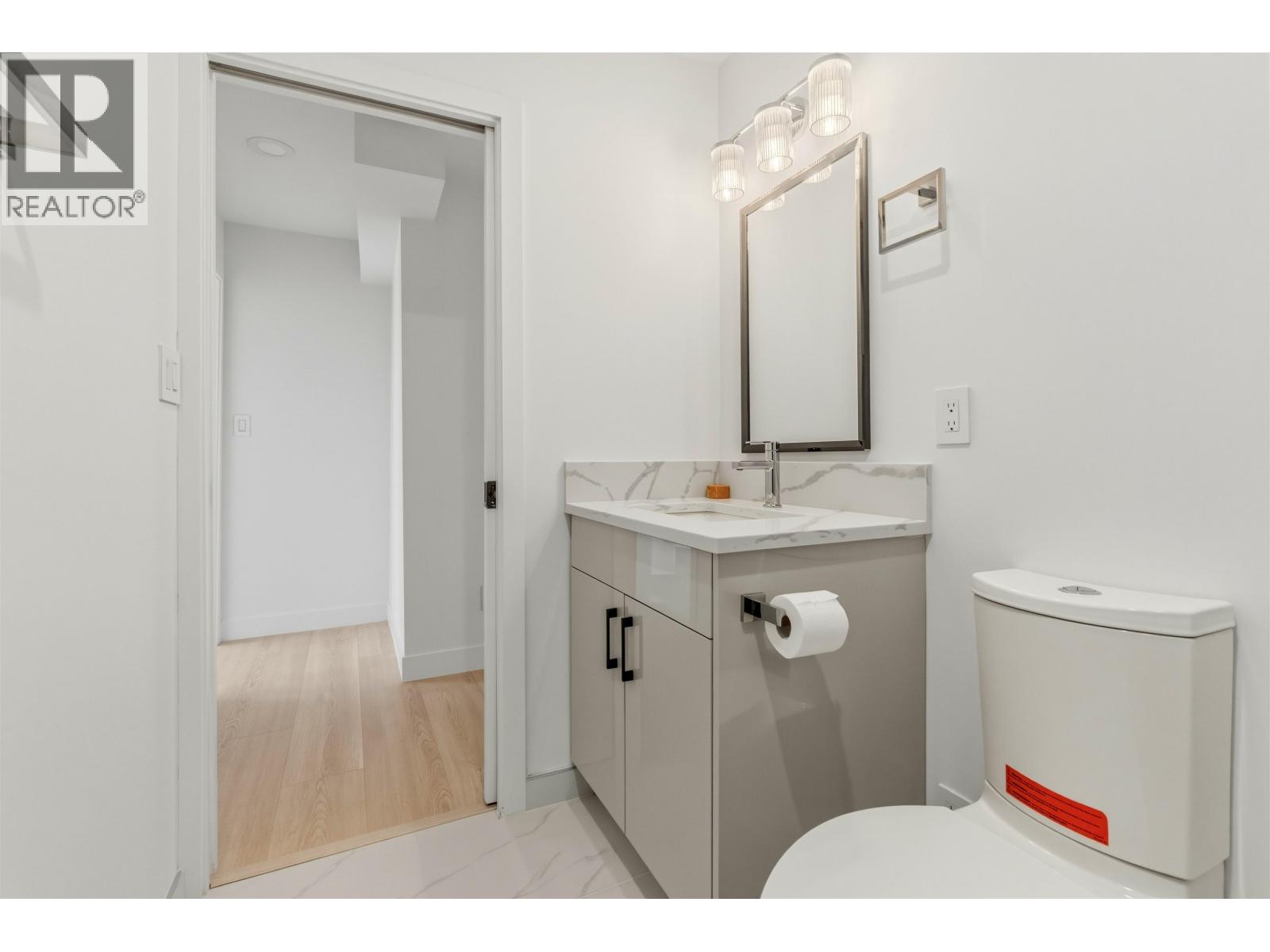 1761 E 57th Avenue Property Photo 33