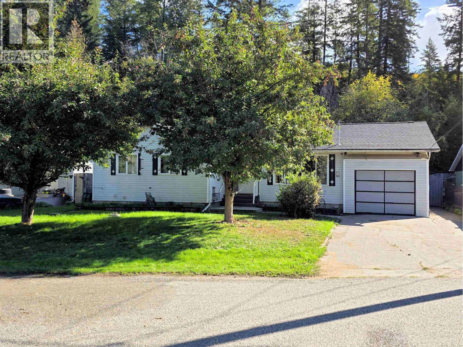 3460 Robin Road Property Photo 1
