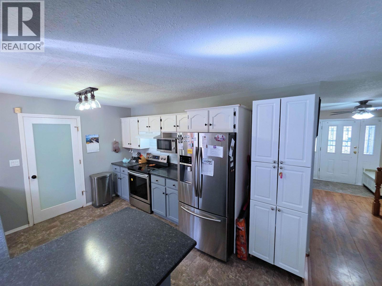 3460 Robin Road Property Photo 10