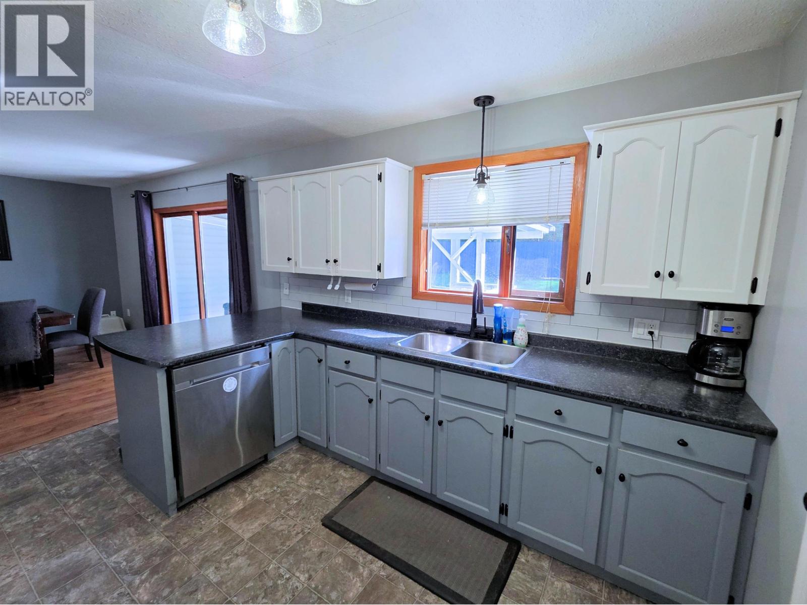 3460 Robin Road Property Photo 12
