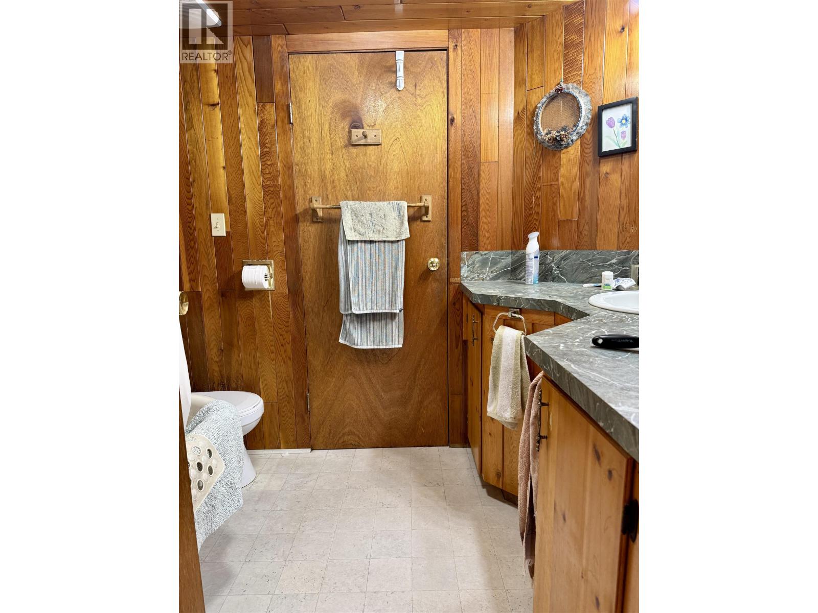 1042 Dean River Place Property Photo 26