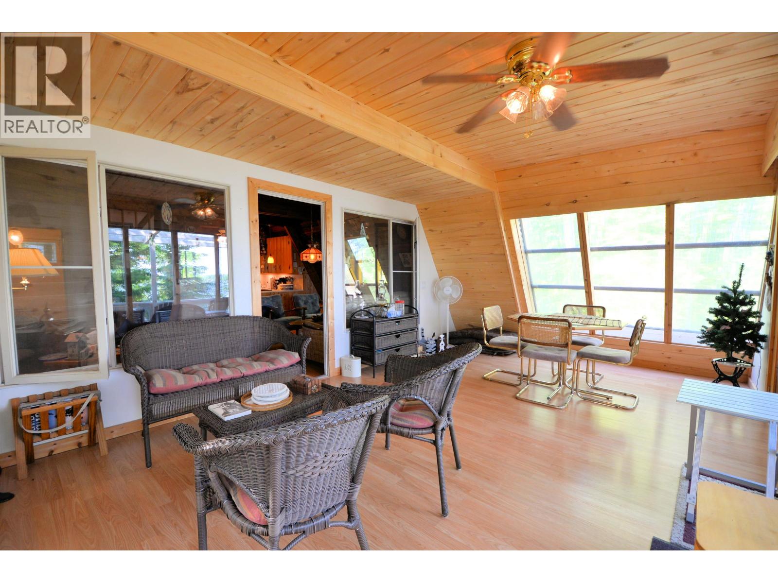 50760 Lloyd Drive Property Photo 4