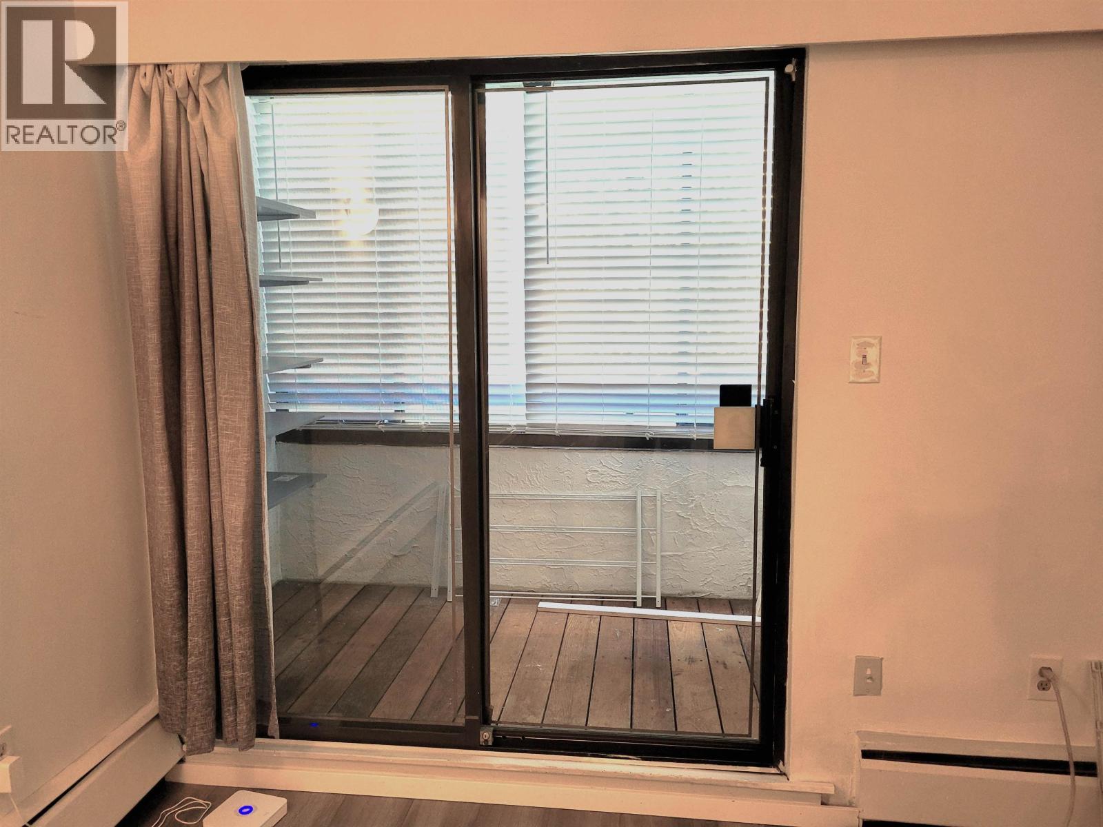 112 515 Eleventh Street Property Photo 8
